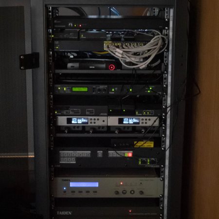 Illustration du dispositif audiovisuel déployé par Videlio pour la nouvelle salle du conseil du CHU Reims - 3