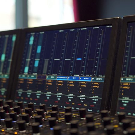 Illustration de l'environnement de post-production modernisé par Videlio pour la CinéFabrique - 2