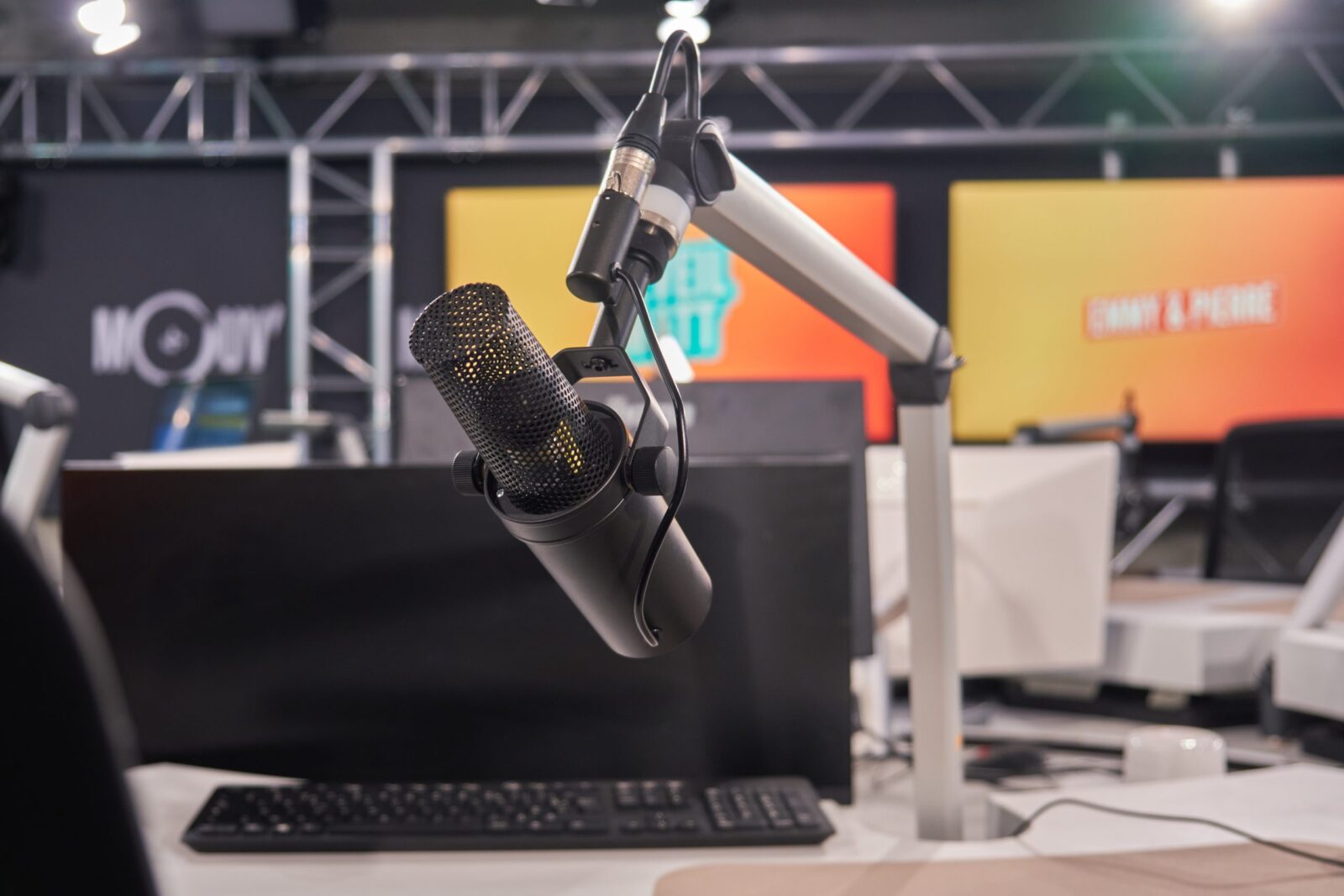 Illustration du dispositif audiovisuel déployé par Videlio pour transformer le Studio Mouv’ de France Radio - 1