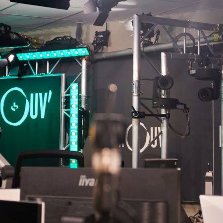 Illustration du dispositif audiovisuel déployé par Videlio pour transformer le Studio Mouv’ de France Radio - 10
