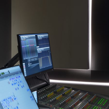 SAYA Post Production Son Images Videlio 6 450×450