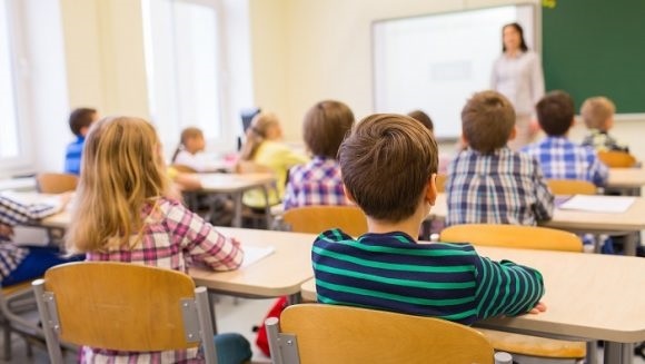 Illustration salle de cours enseignement numerique