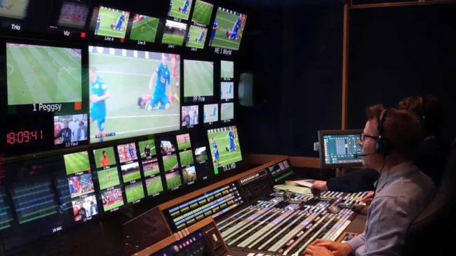 Car Regie Arena Televisions