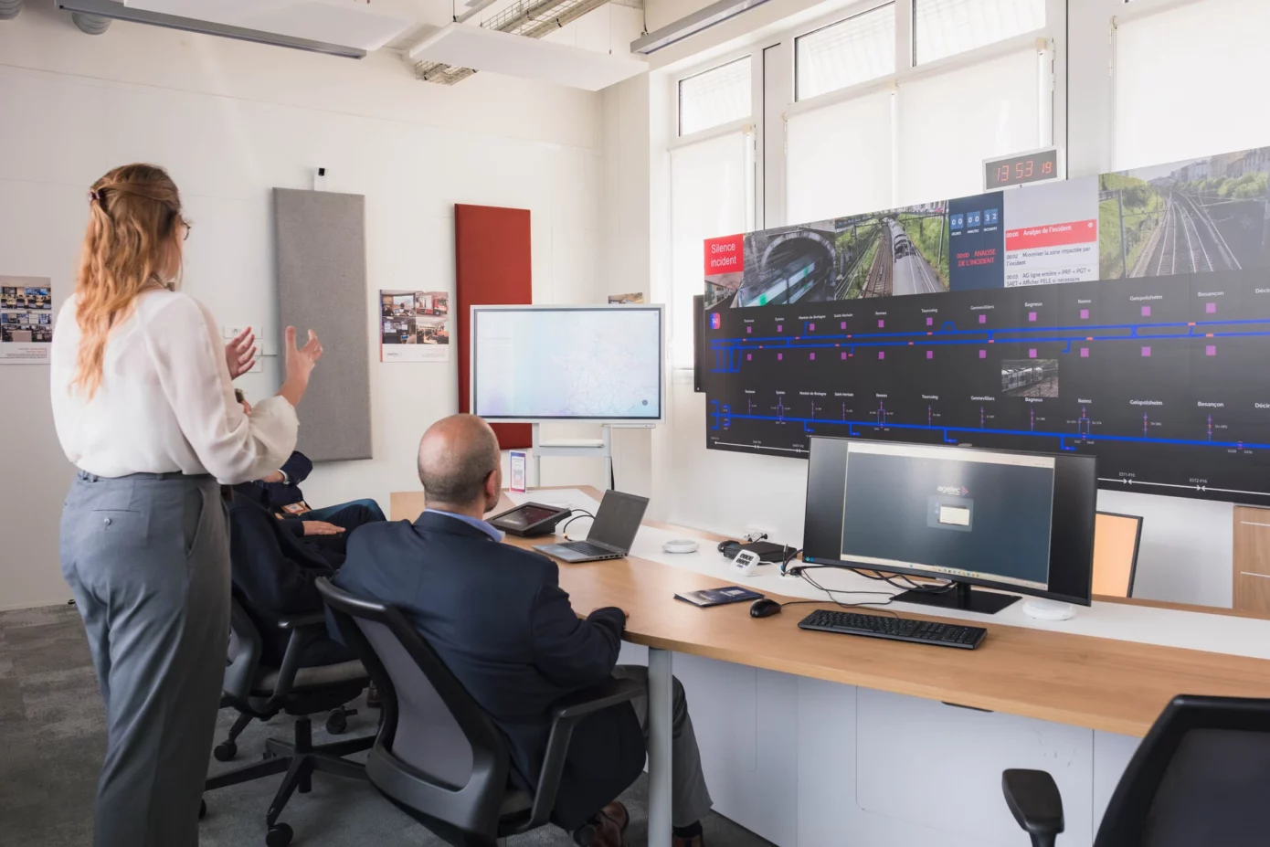 Agelec Architecture Audiovisuelle Evolutive