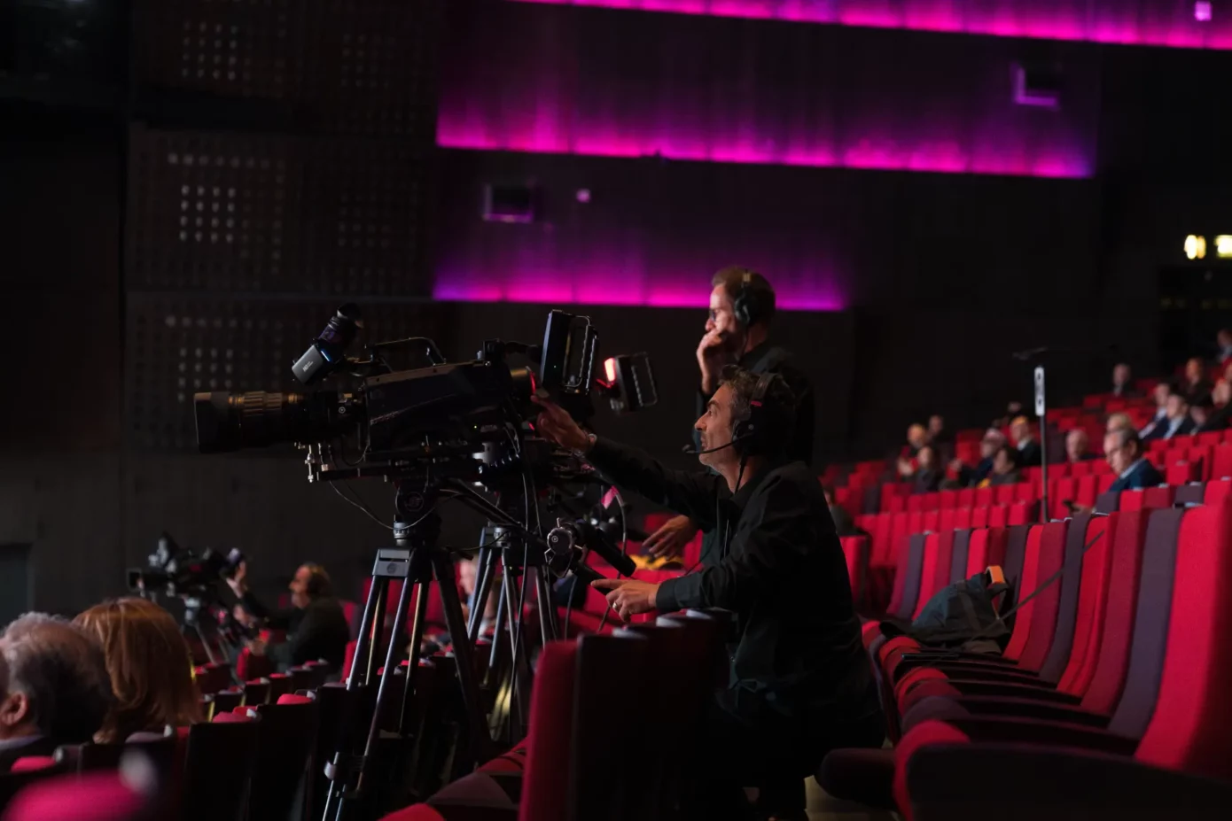 Palais Des Congrès De Paris Grand Amphithéâtre Caméras Public 2 Euro PCR 2026