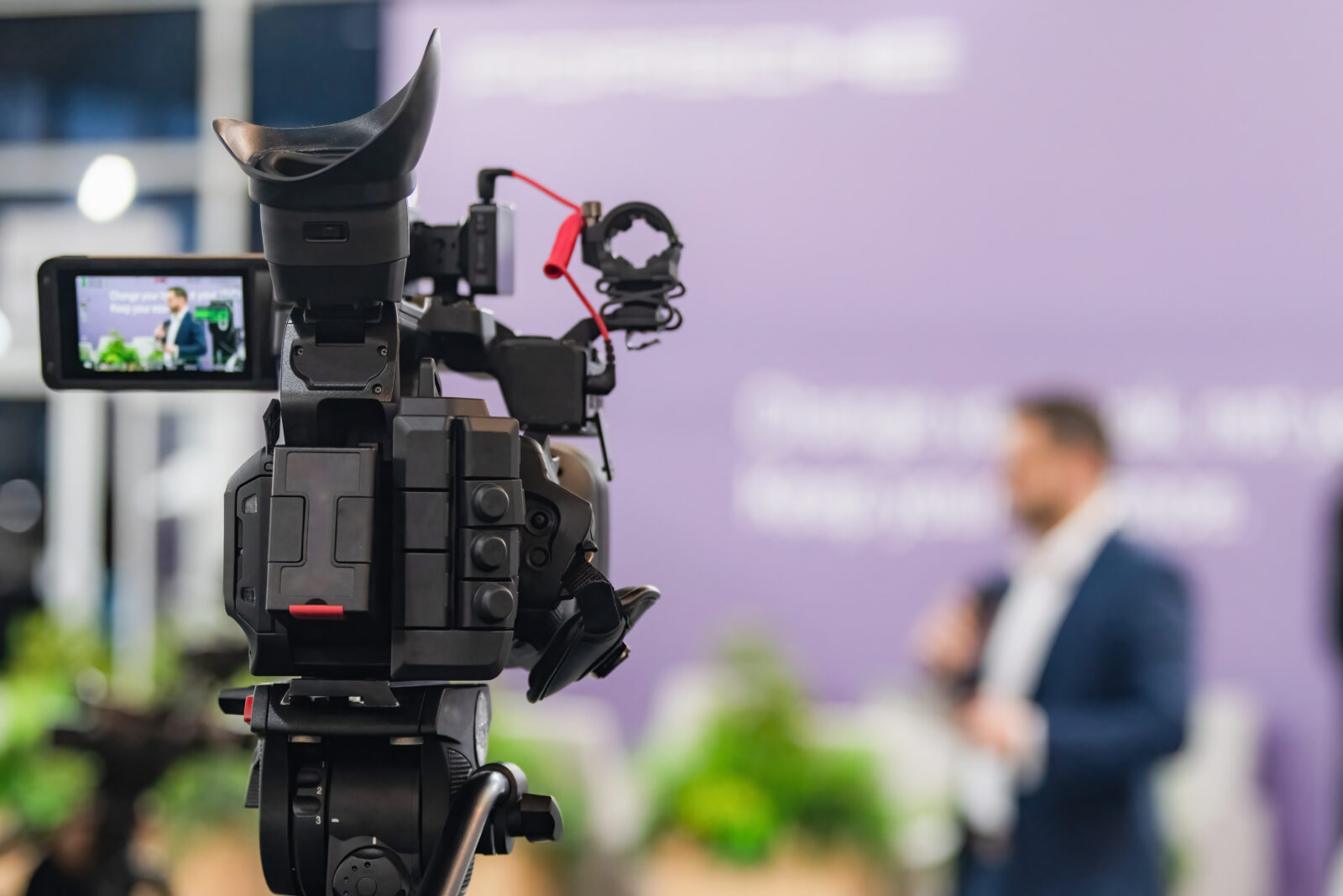 Camera Recording At A Media Press Conference Preserves Accurate Details Of The Event. It Ensures Clear Documentation, Enabling Broader Access To Information And Transparent Communication.